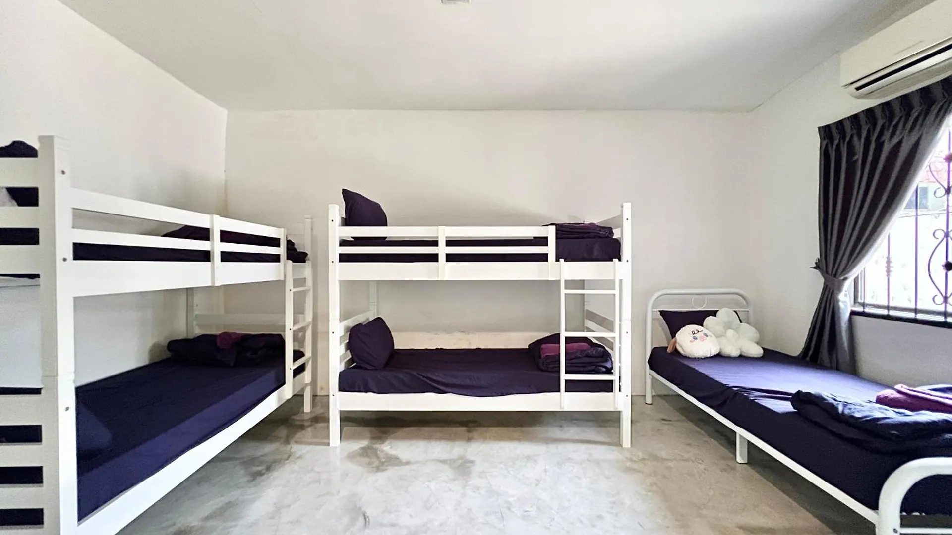 5 Min Ciq Landed Party House 12 Pax Villa Johor Bahru Malaysia
